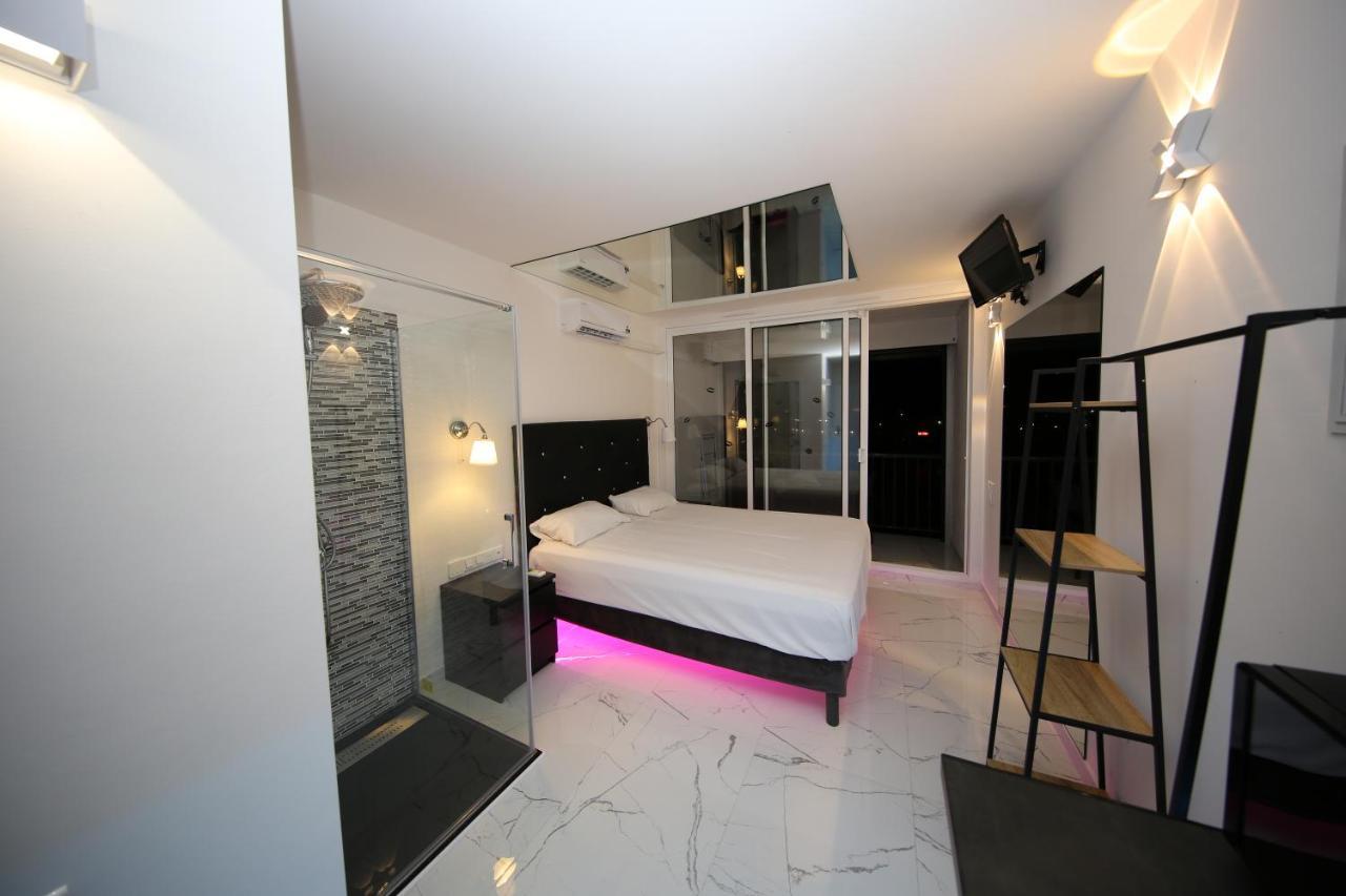 Indecent Apartment Agde
